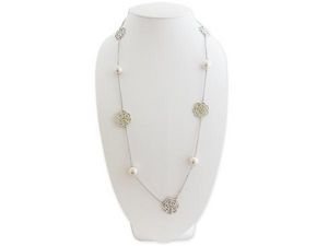 WHITE LABEL - collier orné de fleurs argentées et perles sable n - Collier