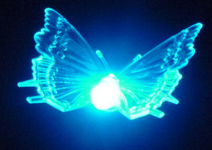 FEERIE SOLAIRE - pic solaire papillon lumineux 5 couleurs 76cm - Photophore Pique Jardin