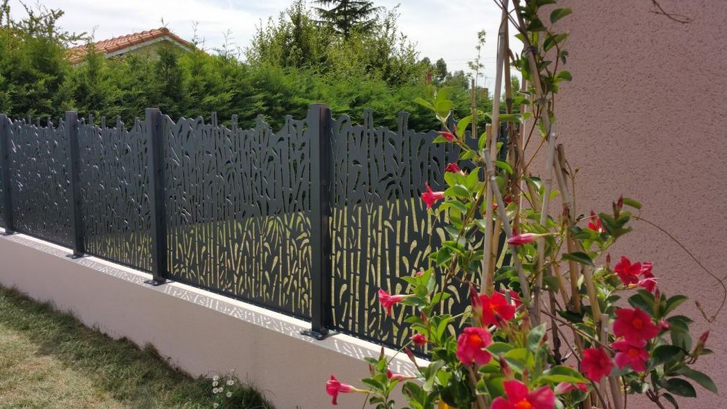 Gyt  Ambellya Fence with an openwork design Fences and borders Garden Gazebos Gates...  | 