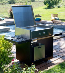  Gas fired barbecue