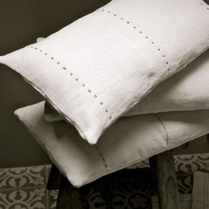 NÛR GALLERY -  - Rectangular Cushion
