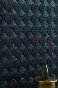 ORVI INNOVATIVE SURFACES - clover - Personalised Tile
