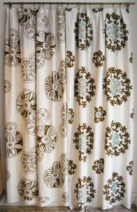 LINDELL & Co -  - Hooked Curtain