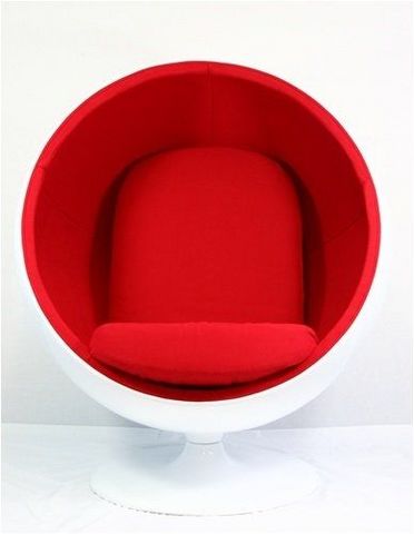 STUDIO EERO AARNIO - Armchair and floor cushion-STUDIO EERO AARNIO-Fauteuil Ballon Aarnio coque blanche interieur rou