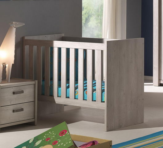 WHITE LABEL - Baby bed-WHITE LABEL-Lit bébé évolutif  bois coloris chêne Norvégien