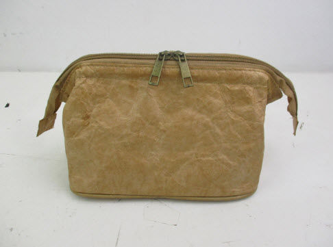AUCTOR - Toiletry bag-AUCTOR