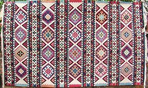 Red Rugs - high quality 80 count 2 ply wool rug - Alfombra Kilim