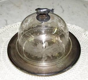 AntiquitÃ©s Christiaens - cloche à fromage en cristal de bohême xixème - Campana Per Formaggio