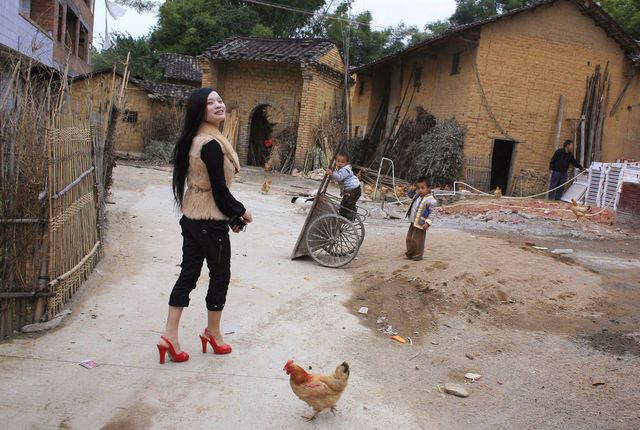 AXELLE DE RUSSÉ - Fotografia-AXELLE DE RUSSÉ-Chine les retour des comcubines
